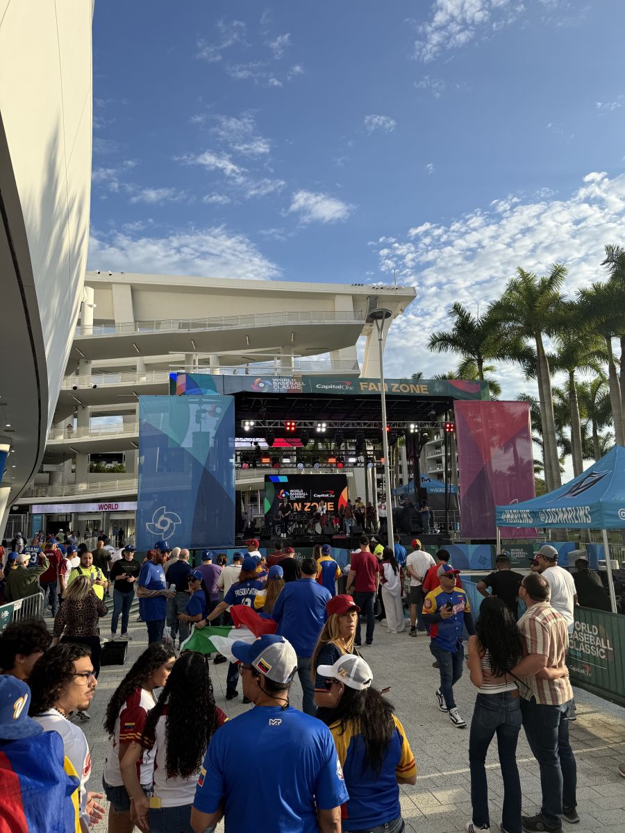Game 1 photo 19