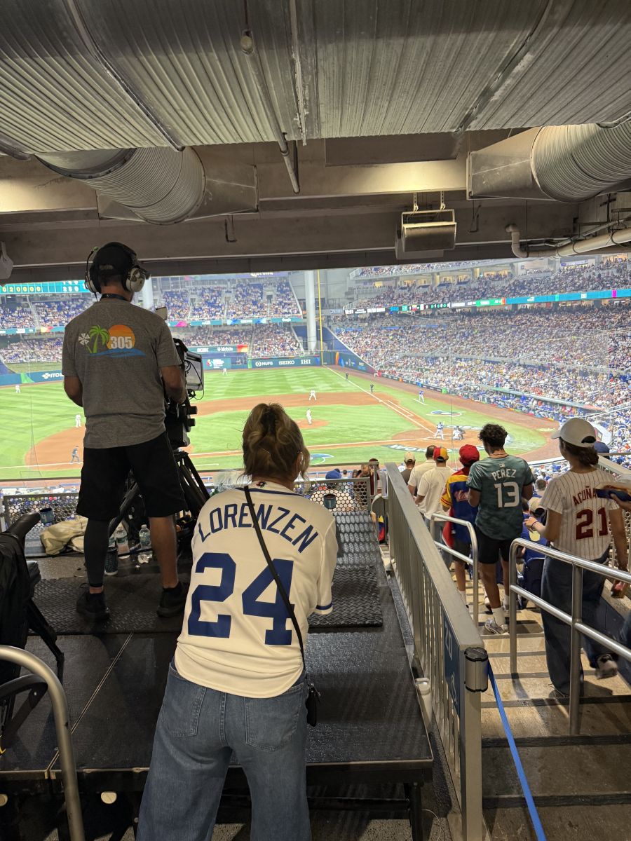 Game 1 photo 24