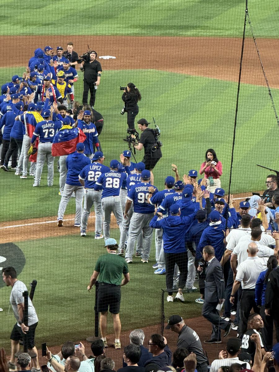 Game 1 photo 27