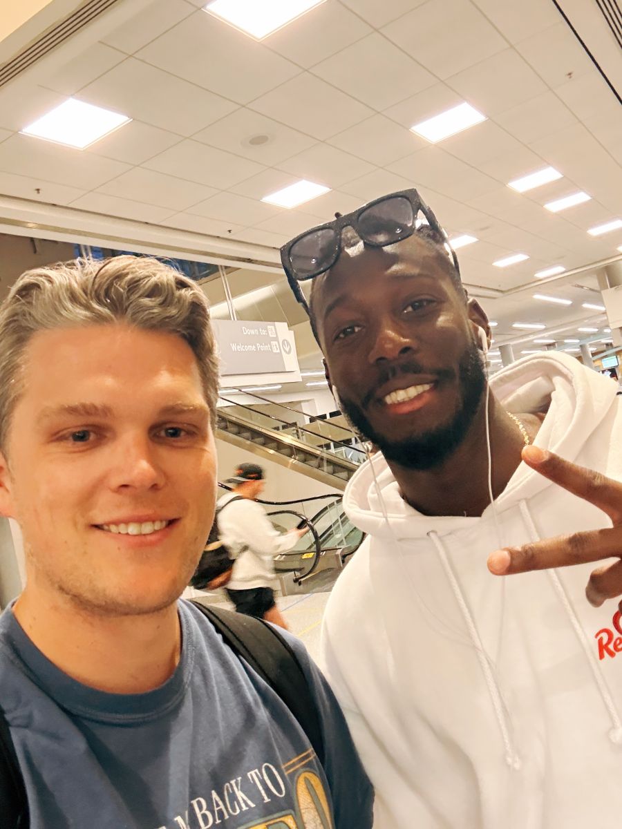 Bumping into Elly De La Cruz at the Airport