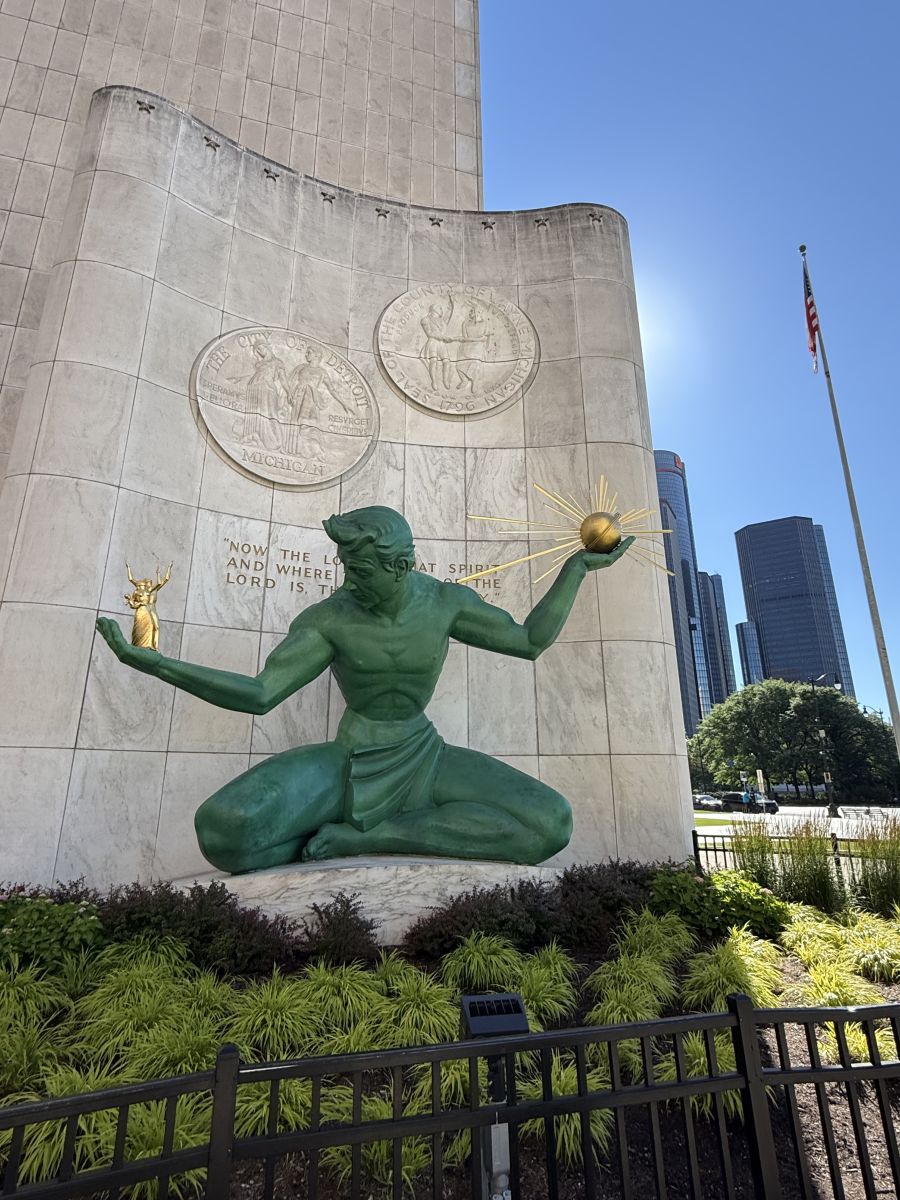 Spirit of Detroit statue
