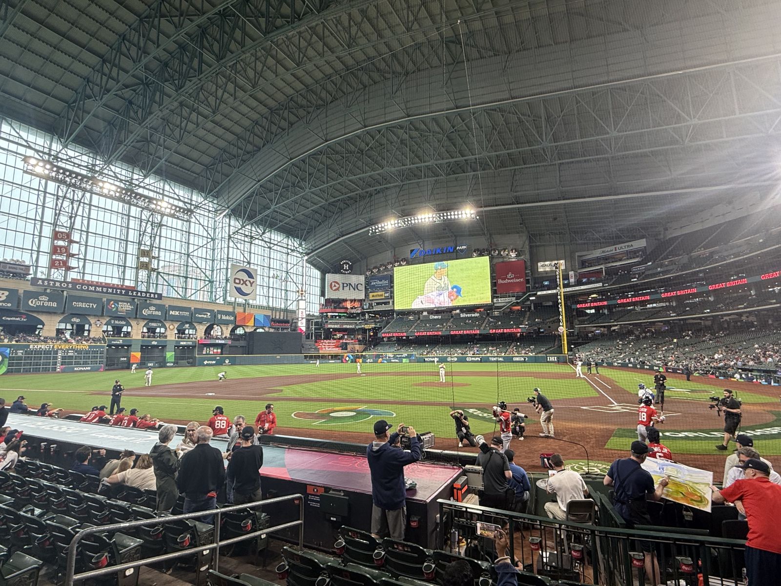 Game 4 photo 8